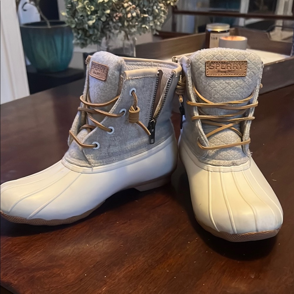 Sperry Gray and Cream Duck Boots